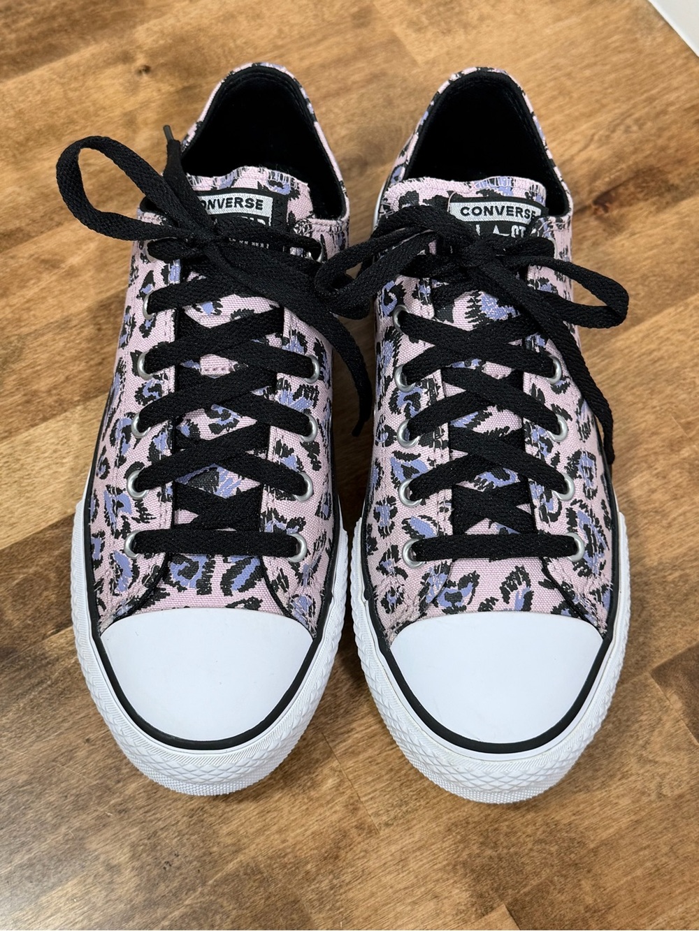Converse Leopard Print Low-Top Sneakers- video in listing